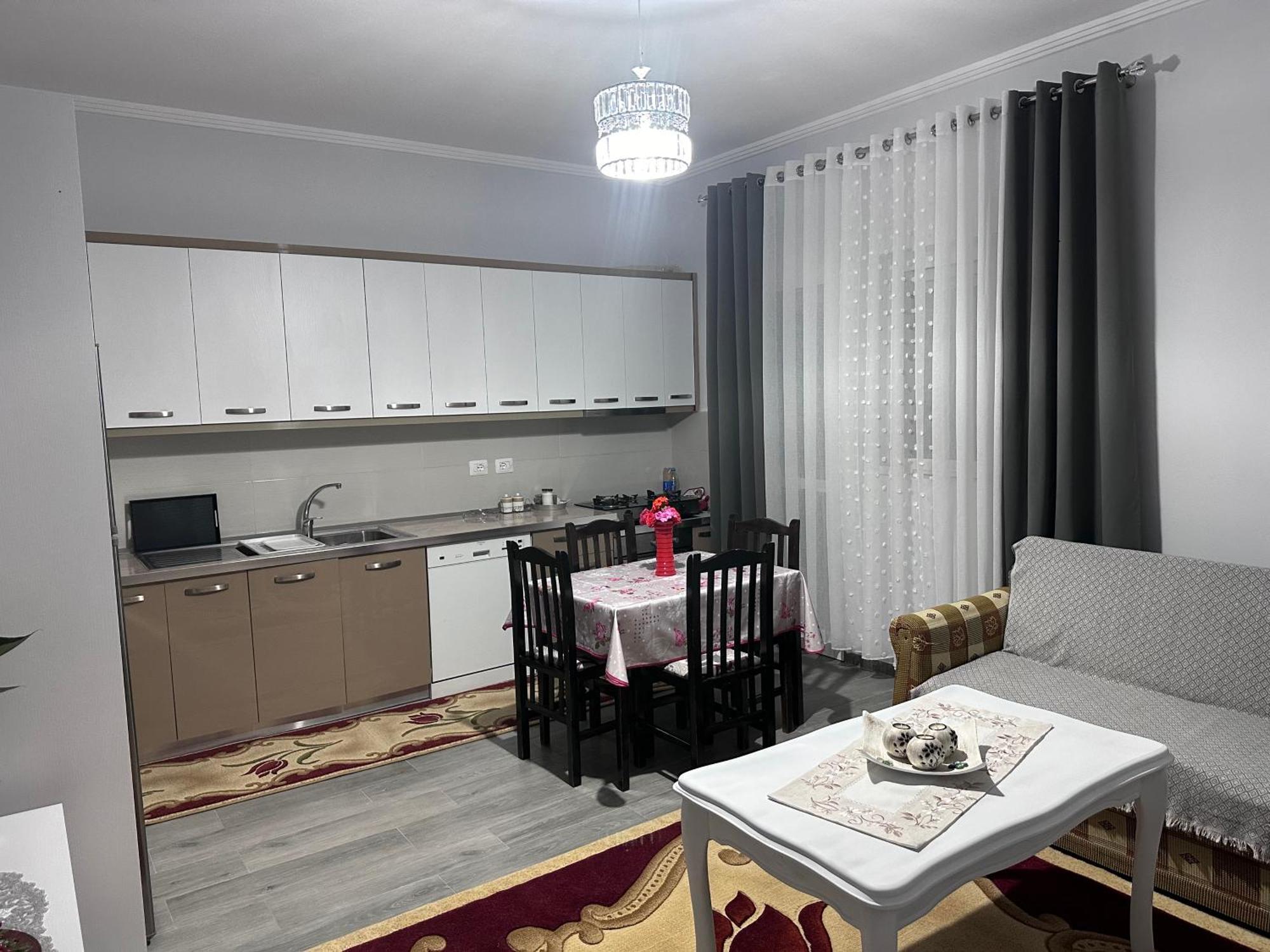 Erdi'S Home Berat Kültér fotó
